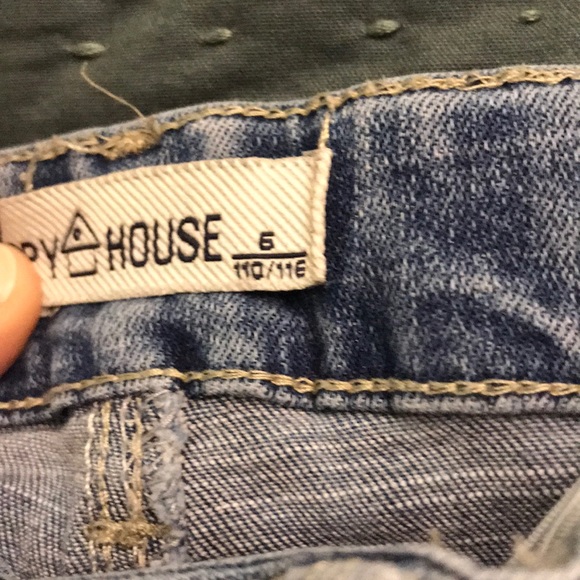 Jeans - Picture 2 of 4